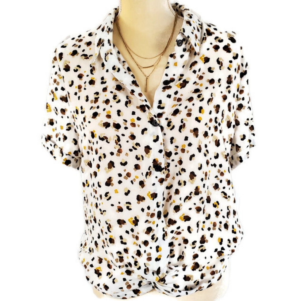 Anthropologie W5 Concepts Short Sleeve Button Down Twist Front Wrap Hem Blouse